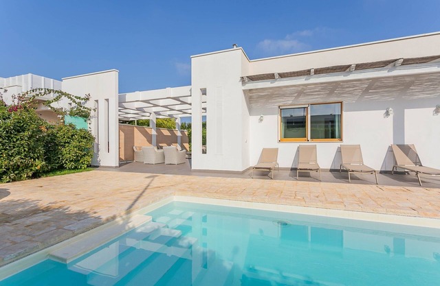 Superb Polignano a Mare Villa | 3 Bedrooms | Villa Rottocanto | Short Drive to.