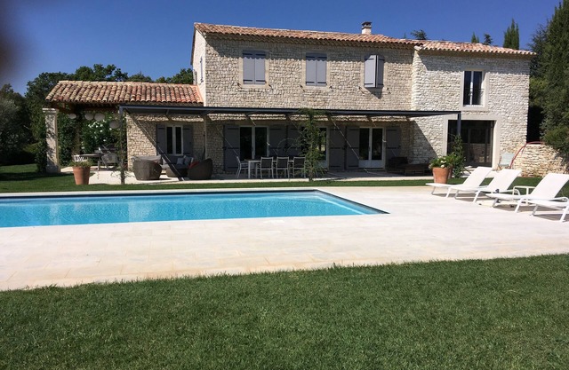 Superbly equipped stone country house with panoramic view 4bedroom, 4bathroom 8pers