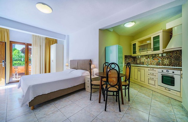 Supreme Suite - Polichrono Nr 2