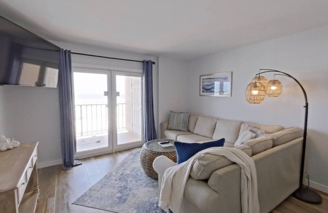 SurfSide Shores 1303