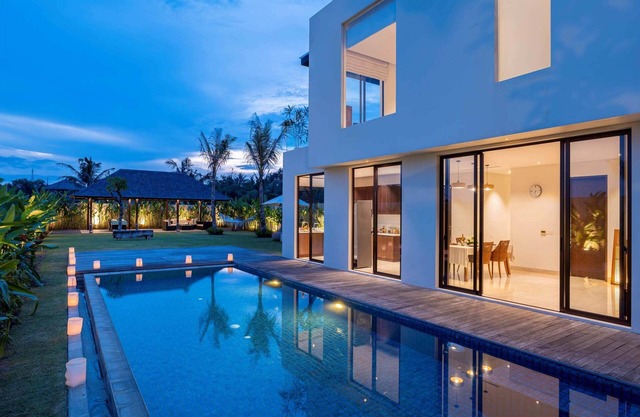 Svarga 3 Bedrooms Brand New Stylish Private Pool Villa With Lawn & Gazebo