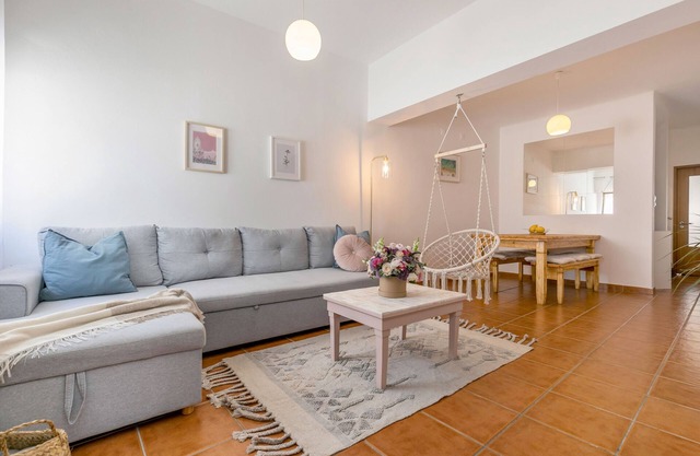 Sweet 2-Bedroom Townhouse