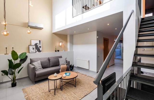 Sweett | Callao II - Four Bedroom Apartment, Sleeps 8