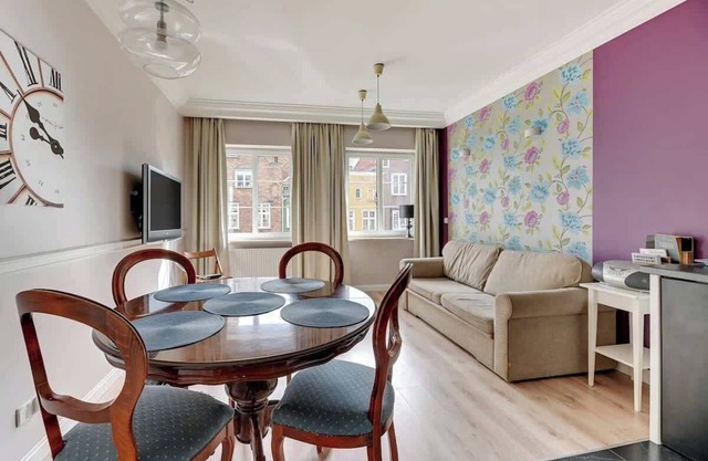 Świętego Ducha 53/55 Gdansk | Tasteful apartment | Location in the Old Town