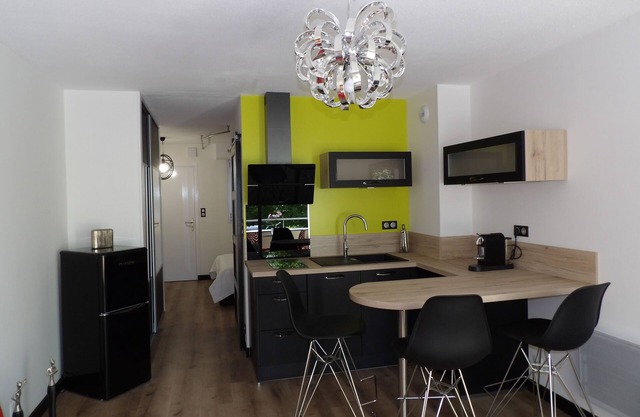 T2 100m from the beach and the spa of White Sands at TREBOUL DOUARNENEZ