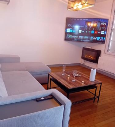 T2 cosy plénitude h24 wifi parking privé Netflix