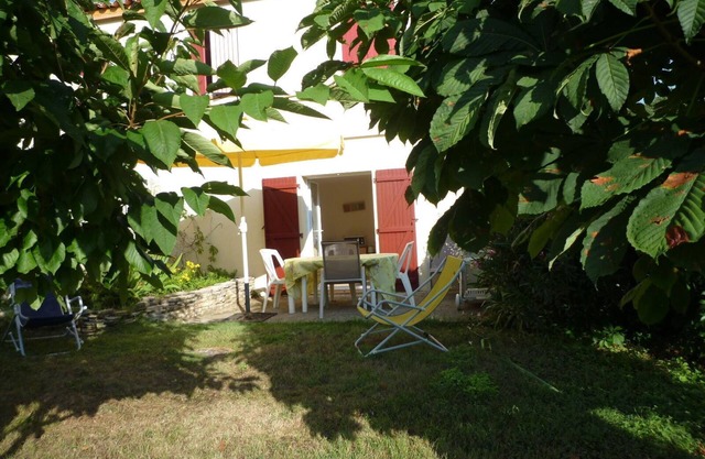 T2 ground floor villa level access terrace garden