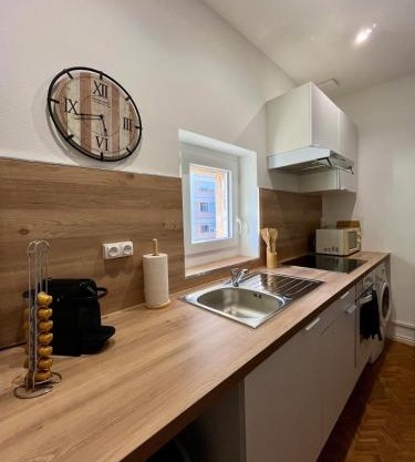 T4 minimaliste à 15 min de Lyon