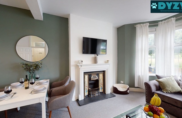 Taff Towers - Pet Friendly - City Garden by DYZYN