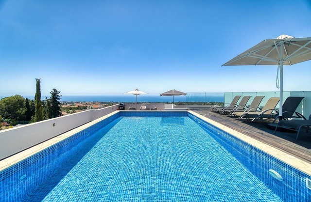Tala Sea View 202 - Two Bedroom Apartment, Sleeps 4
