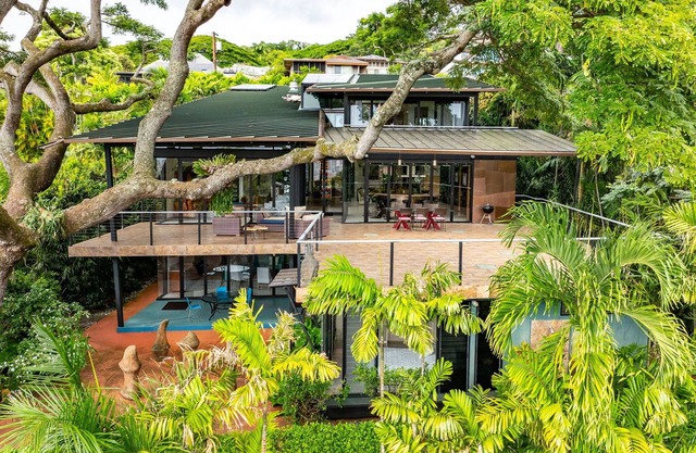 Tantalus Glass House by Gather Modern Honolulu Retreat