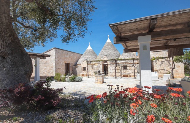 TD Trulli di Montaltino with Stunning Huge Pool