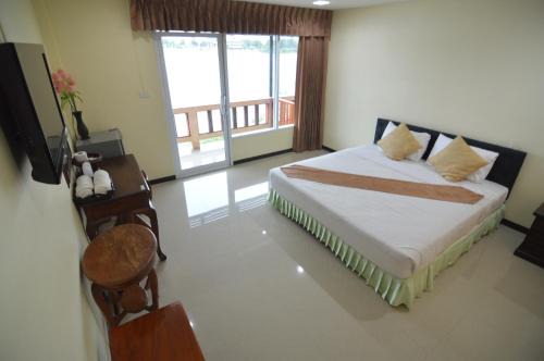 Techno Riverview Resort