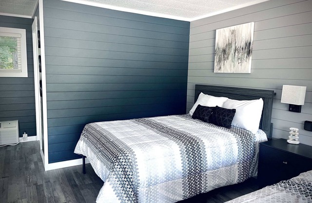 TeePee Room 12-Newly Renovated