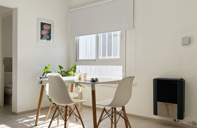 Temporary South, for three people, with two beds