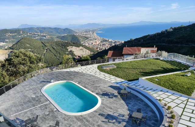 Tenuta Croce Appartamento Karol-Piscina-Vista Mare