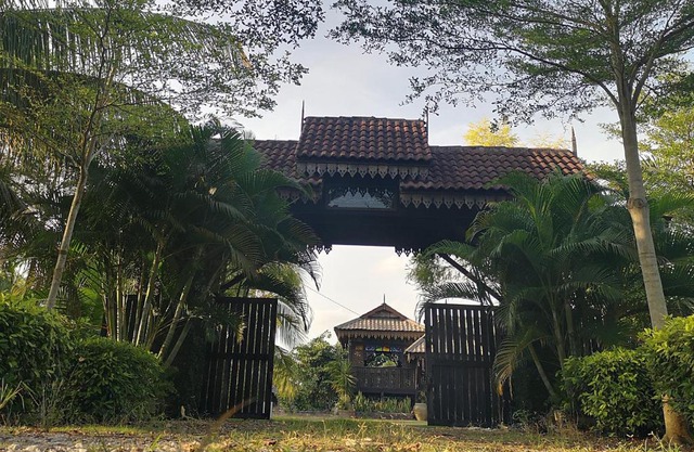 Teratak Nek Piah