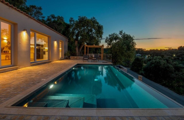 Terra villa - Two Bedroom Villa, Sleeps 4