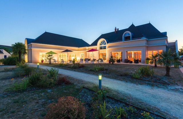 Terraced Holiday Home in France with Garden