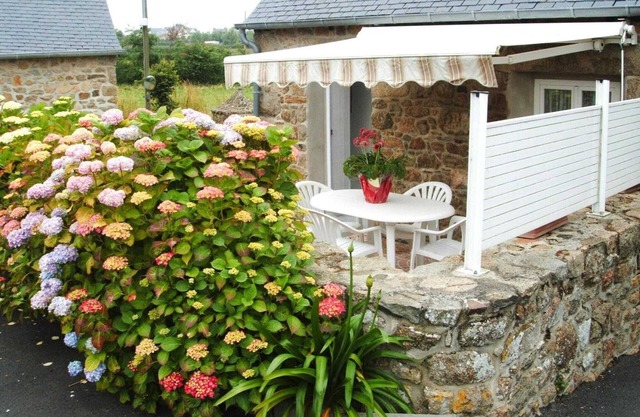 Terraced House in Lanmodez near Sandy Beaches