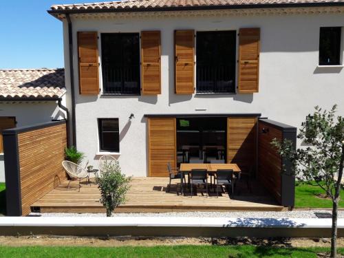 TERRE ET SUD 2 avec piscine