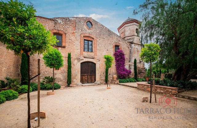 TH101 Mas Bell Deluxe Masia with Pool and Large Garden