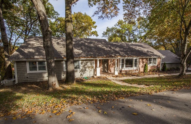 The Almand House w/Hot Tub and Quick Access to Bike Trails