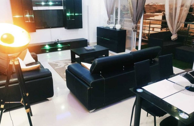 THE ALPHA APARTMENT