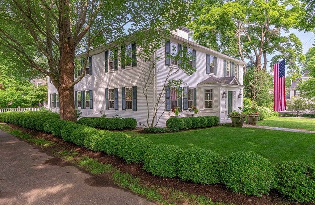 The AMAZING Pearl. Historical Luxury is part of this hidden gem! UPSCALE HOME.