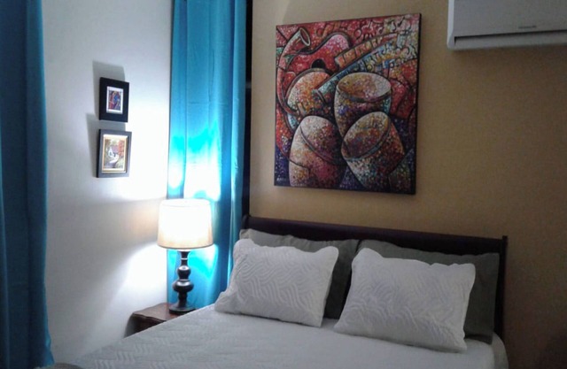 The Artist Place @ Oxford New Kingston