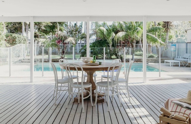The Beach House, 25 Tomaree Road - fantastic house with pool, linen