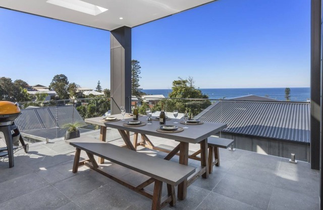 The Beach Pad in Coledale - 200m to Coledale Beach