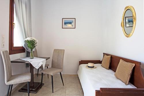 The Birds villa incl car and breakfast