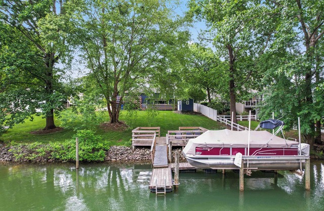 The Blue Bungalow - Stay for 8