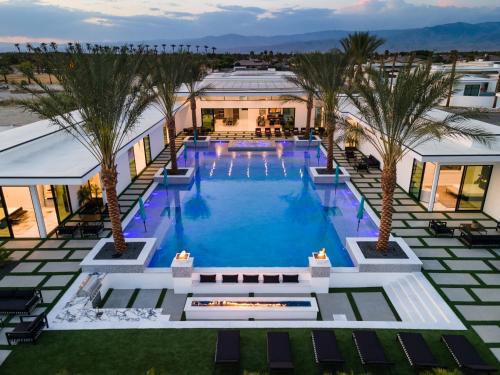 The Bravo Villas by AvantStay