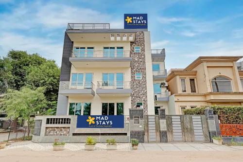 The Byke Express Medicity Near Medanta