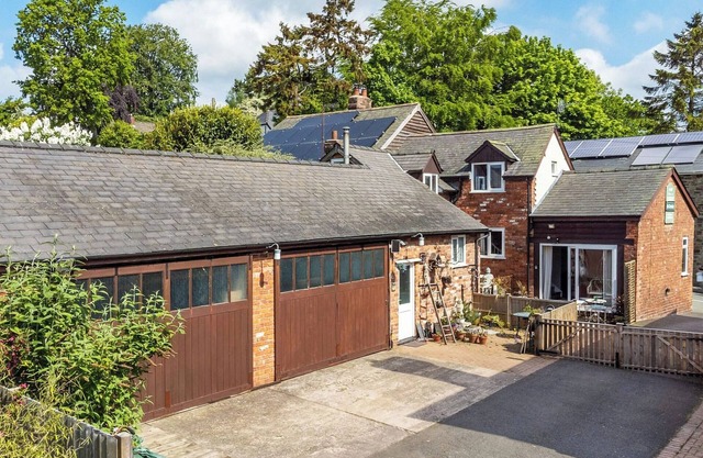 The Coach House- UK45660