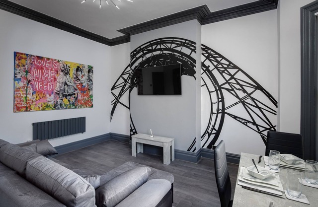 The Coaster Loft Apartment 2