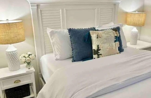 The Colonel’s Cottage, Discounted rate for LSU game day!