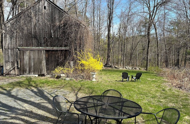 The Covey House 2BR Apt