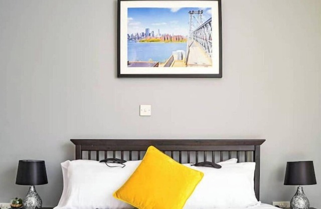 The Ella Fitzgerald - Modern, Central 2 BD flat.