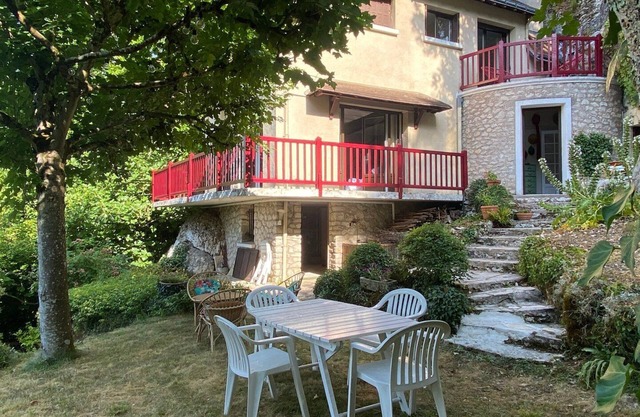 The enchanted shores