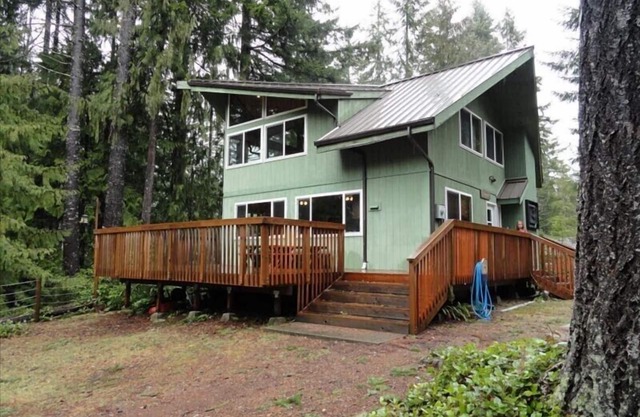 The Family Lake Place- 3 Bdrm- Year Round Hiking, Boating, Fishing