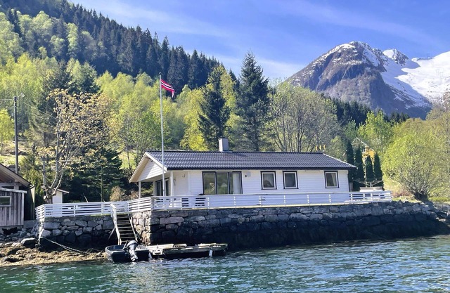 The fjord dream in Balestrand right by the water