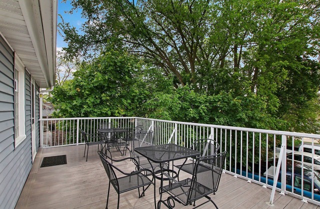 The Flats of Lake Geneva- Suite 2