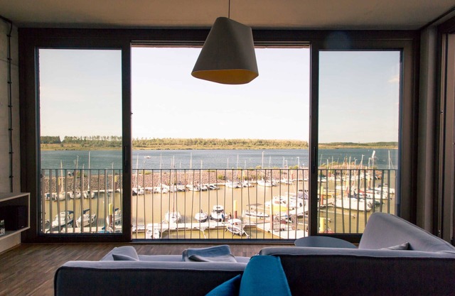 The Generous (09) - Z1-THE HOUSE