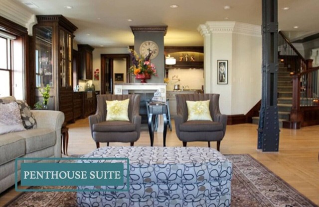 The Grand Manse Penthouse - Luxury Downtown Condo