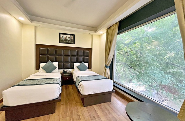 The Grand Orion - Kailash Colony