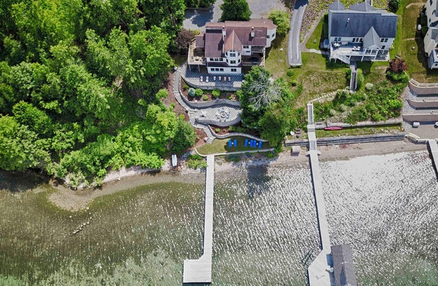 The Grape Escape - Contemporary Style Living on Seneca Lake!