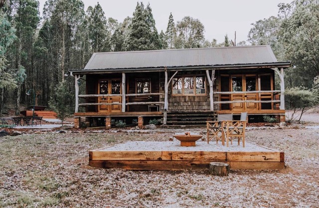The Gully Dreamy Cabin on Acres of Outback Charm